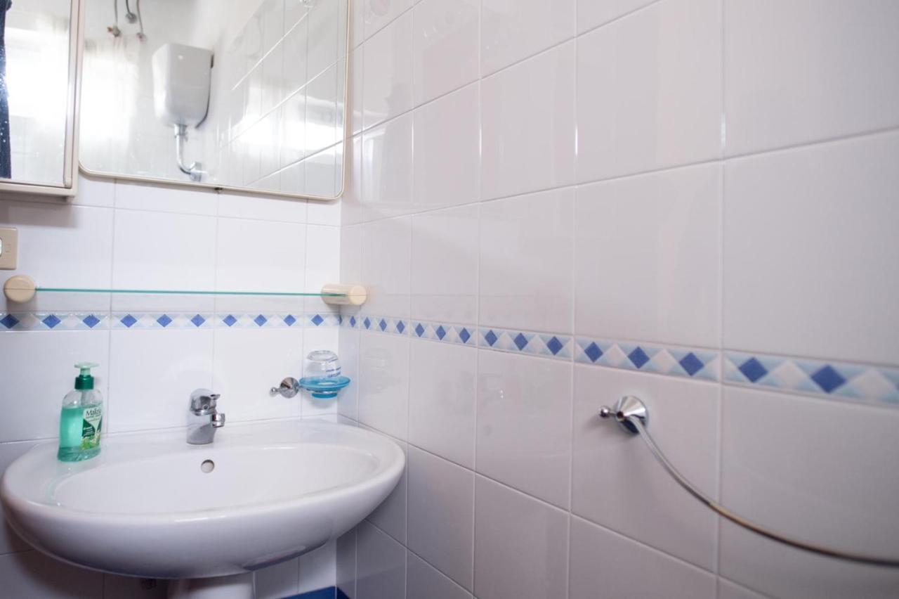 La Casa Gialla Vietri Buitenkant foto